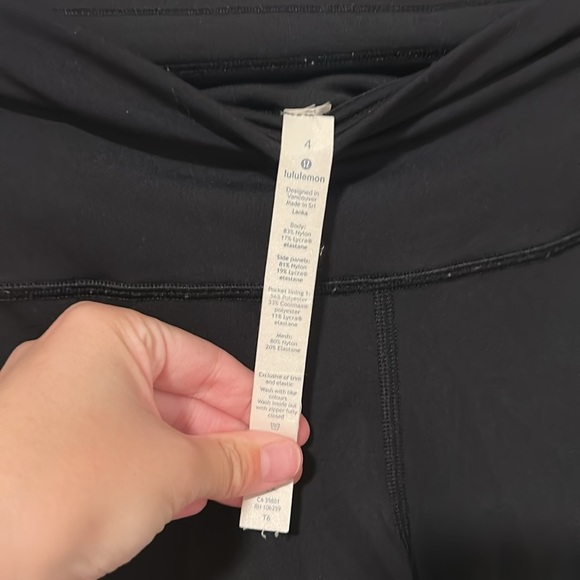 Lululemon Color Me Crop 17’ Pink and Black Leggings Size 4 - Picture 3 of 5